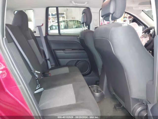 Photo 7 VIN: 1C4NJCBA6GD643174 - JEEP COMPASS 