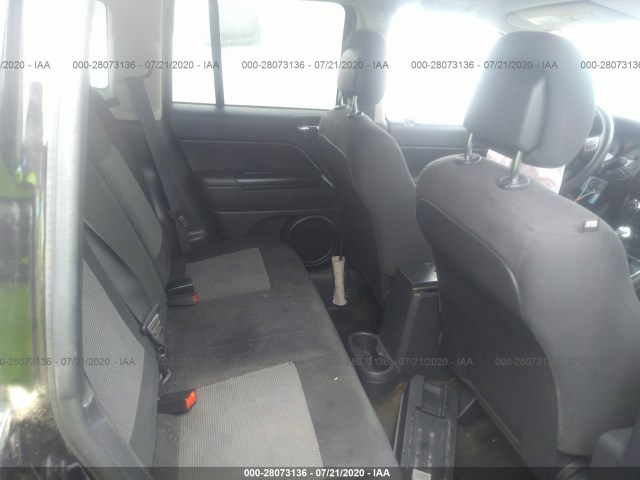 Photo 7 VIN: 1C4NJCBA6GD665949 - JEEP COMPASS 