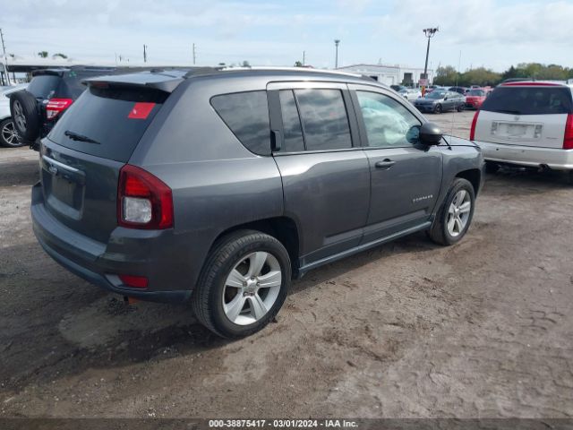 Photo 3 VIN: 1C4NJCBA6GD688647 - JEEP COMPASS 