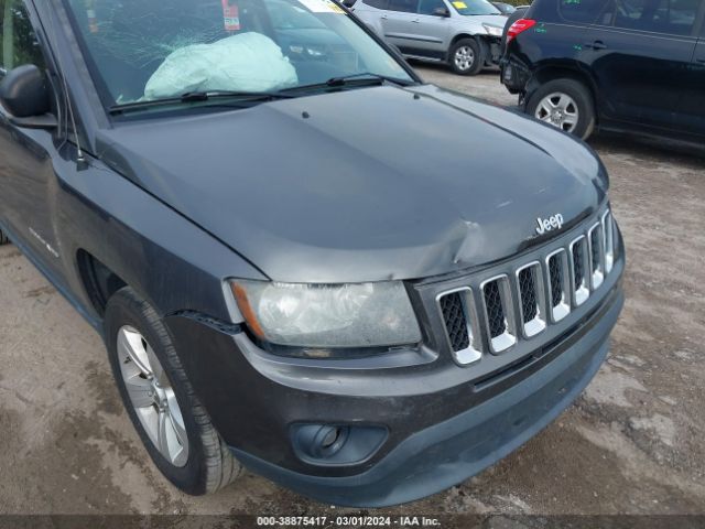 Photo 5 VIN: 1C4NJCBA6GD688647 - JEEP COMPASS 