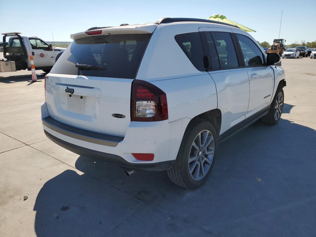 Photo 4 VIN: 1C4NJCBA6GD711277 - JEEP COMPASS 