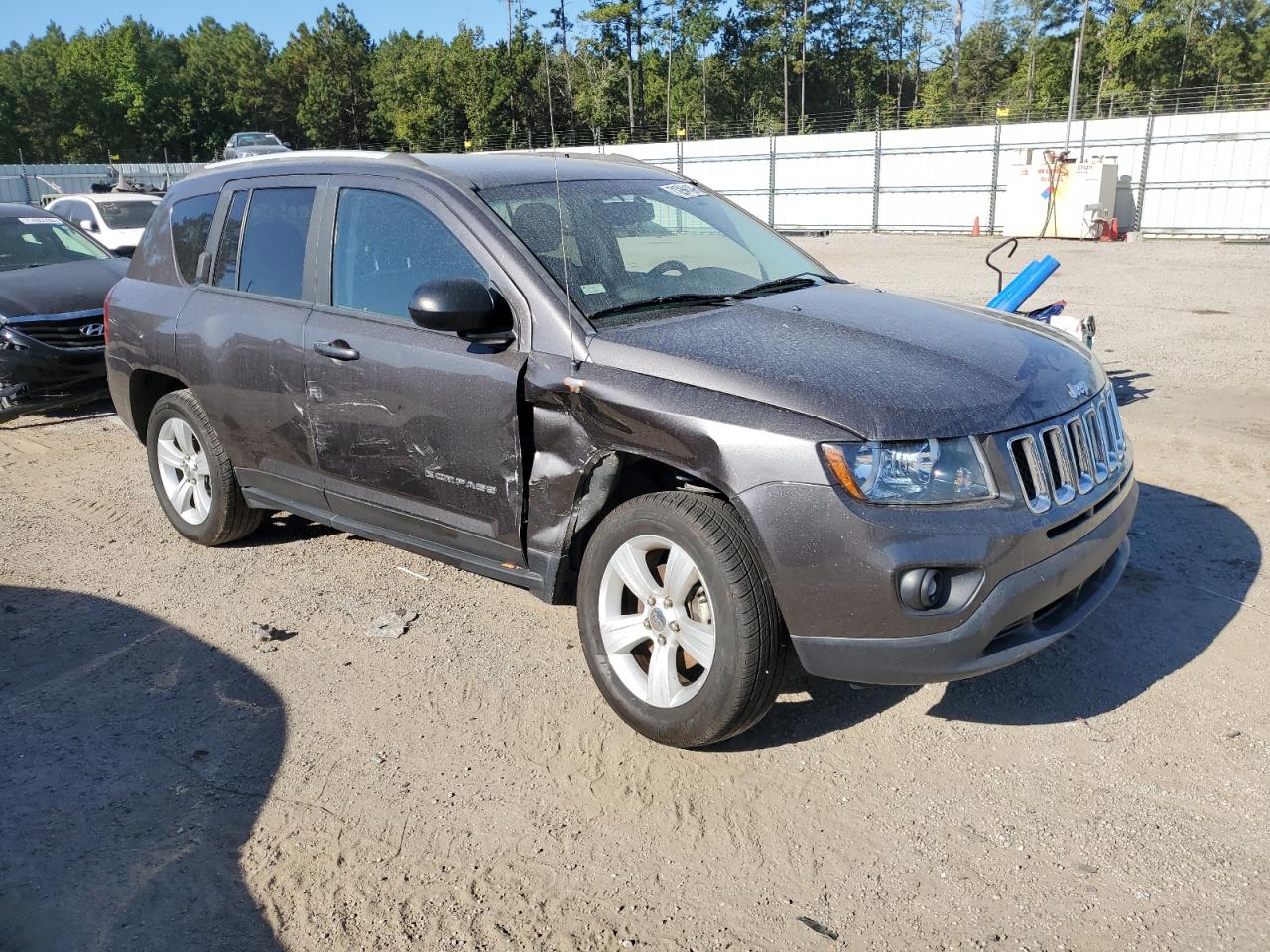 Photo 3 VIN: 1C4NJCBA6HD147518 - JEEP COMPASS 