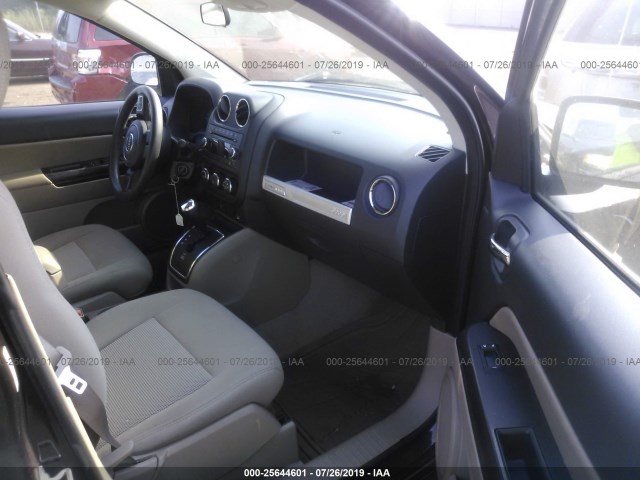 Photo 4 VIN: 1C4NJCBA7ED666170 - JEEP COMPASS 