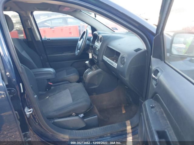 Photo 4 VIN: 1C4NJCBA7ED750022 - JEEP COMPASS 