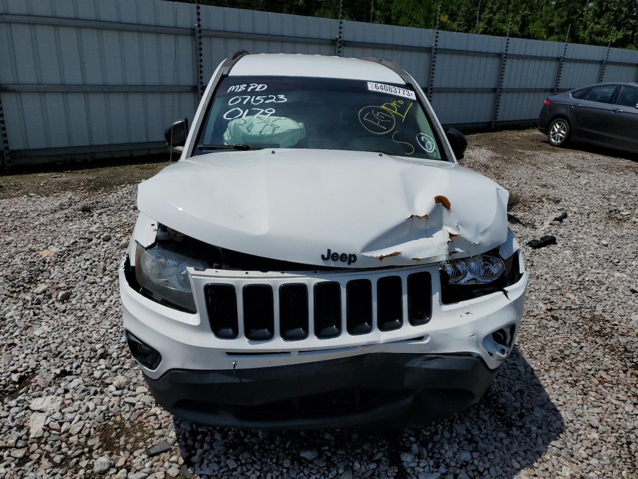 Photo 4 VIN: 1C4NJCBA7FD220179 - JEEP COMPASS 