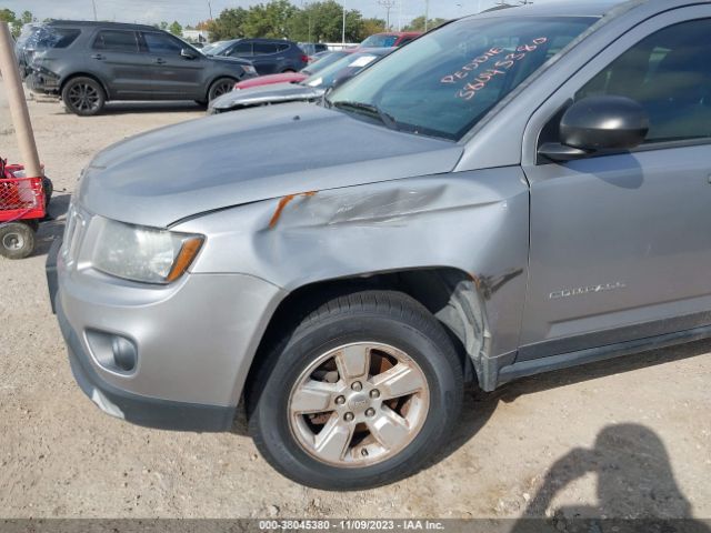 Photo 5 VIN: 1C4NJCBA7GD547439 - JEEP COMPASS 