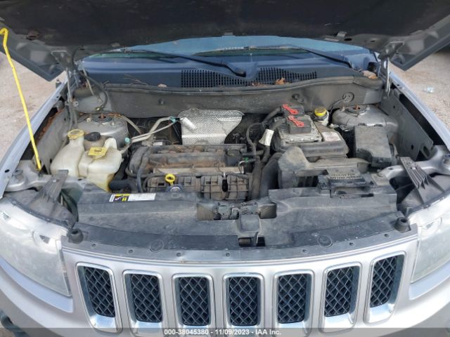 Photo 9 VIN: 1C4NJCBA7GD547439 - JEEP COMPASS 