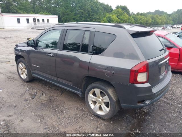 Photo 2 VIN: 1C4NJCBA7GD611494 - JEEP COMPASS 