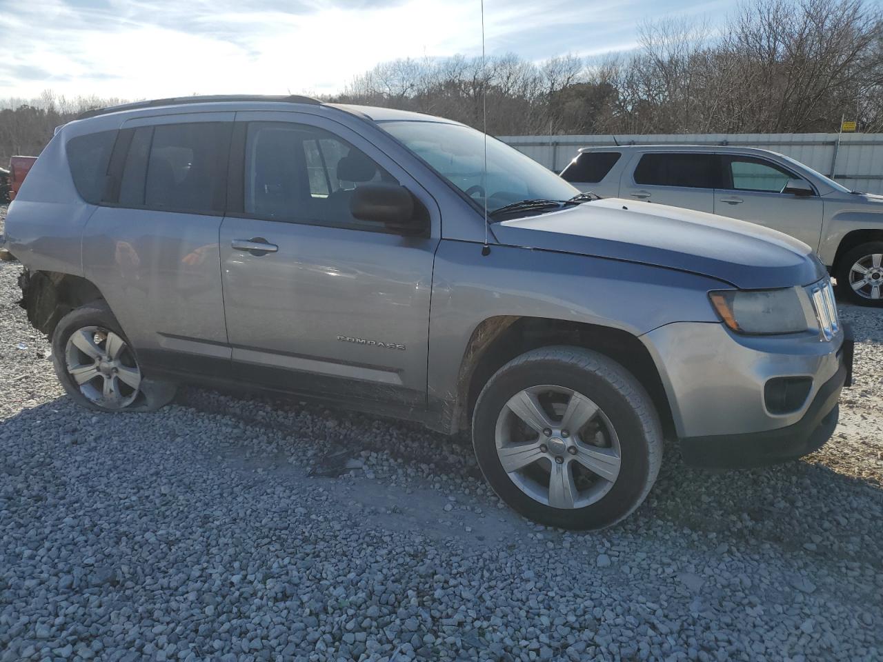 Photo 3 VIN: 1C4NJCBA7GD612094 - JEEP COMPASS 