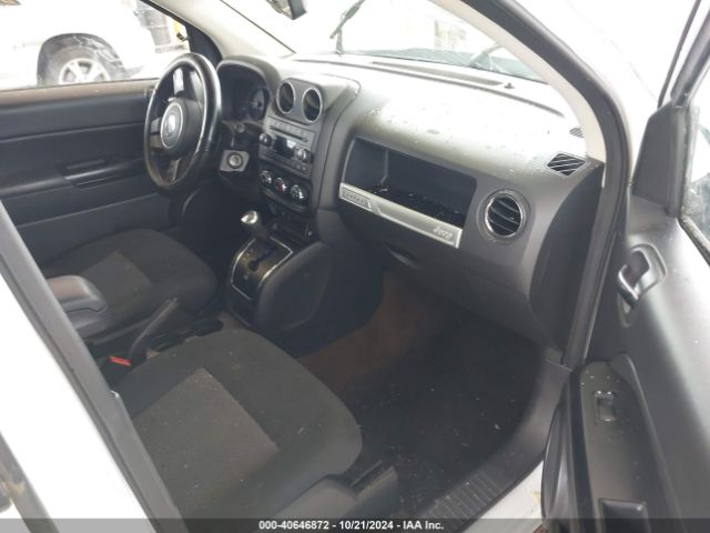 Photo 4 VIN: 1C4NJCBA7GD615819 - JEEP COMPASS 