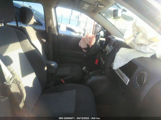 Photo 4 VIN: 1C4NJCBA7GD665152 - JEEP COMPASS 