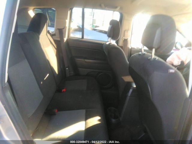 Photo 7 VIN: 1C4NJCBA7GD665152 - JEEP COMPASS 