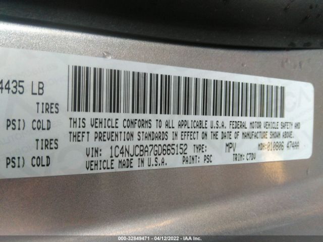 Photo 8 VIN: 1C4NJCBA7GD665152 - JEEP COMPASS 