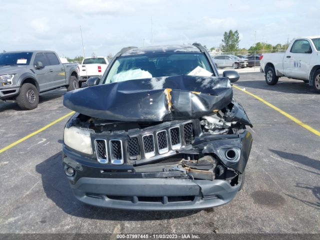 Photo 5 VIN: 1C4NJCBA8CD520793 - JEEP COMPASS 