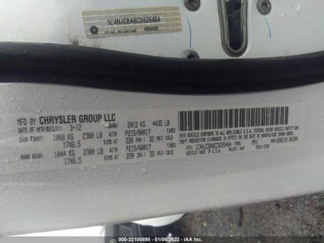 Photo 8 VIN: 1C4NJCBA8CD626404 - JEEP COMPASS 