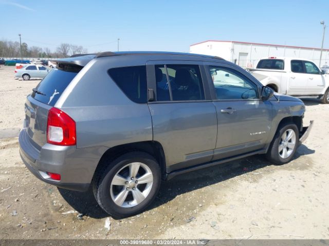 Photo 3 VIN: 1C4NJCBA8DD100386 - JEEP COMPASS 