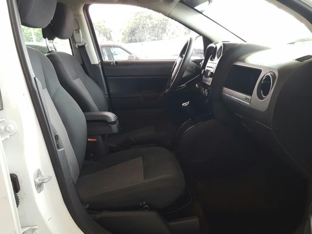 Photo 4 VIN: 1C4NJCBA8DD254919 - JEEP COMPASS 