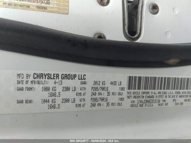 Photo 8 VIN: 1C4NJCBA8ED515130 - JEEP COMPASS 