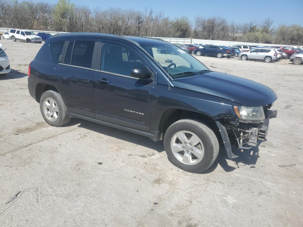 Photo 3 VIN: 1C4NJCBA8ED593553 - JEEP COMPASS 