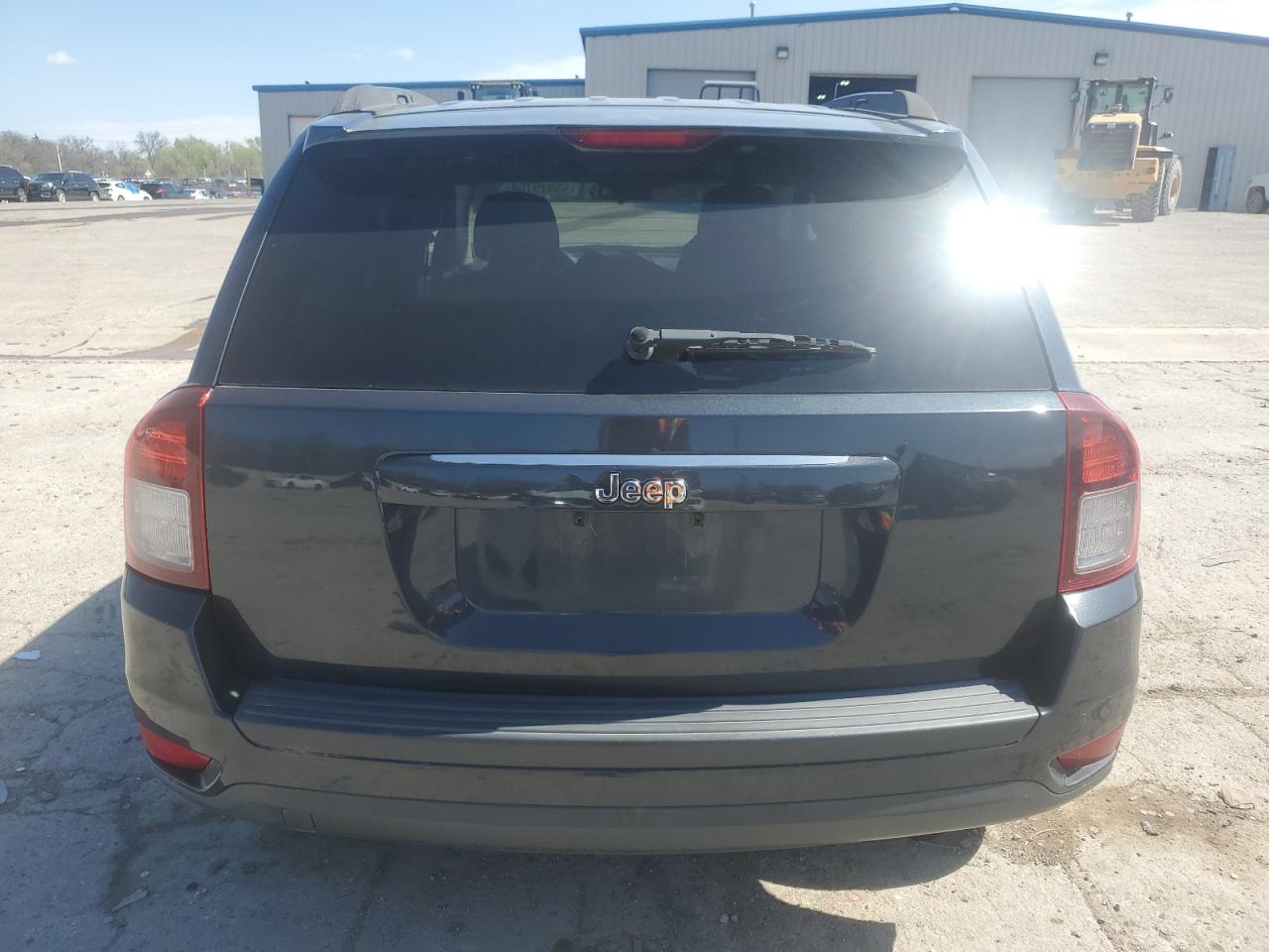 Photo 5 VIN: 1C4NJCBA8ED593553 - JEEP COMPASS 