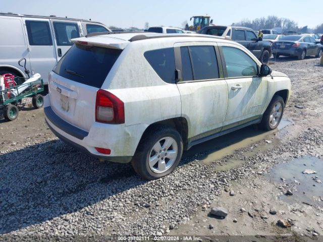 Photo 3 VIN: 1C4NJCBA8ED594461 - JEEP COMPASS 