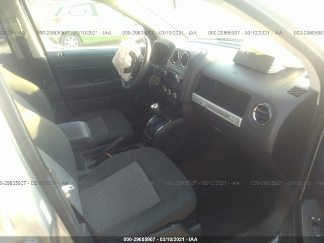 Photo 4 VIN: 1C4NJCBA8ED630987 - JEEP COMPASS 