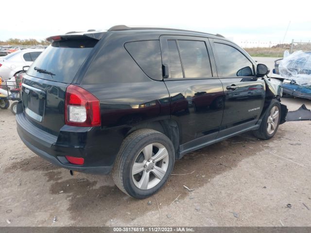 Photo 3 VIN: 1C4NJCBA8GD553055 - JEEP COMPASS 