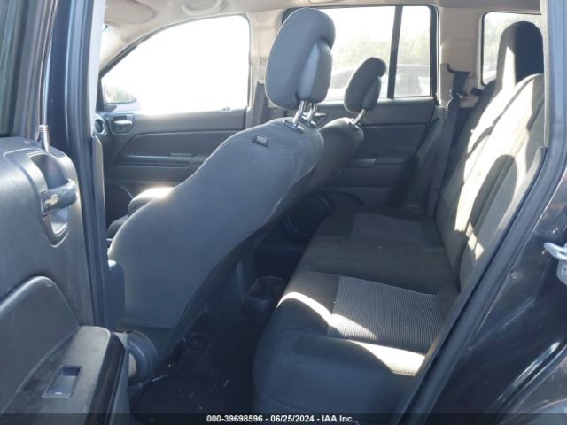 Photo 7 VIN: 1C4NJCBA8GD560992 - JEEP COMPASS 