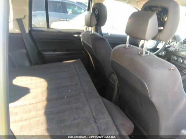 Photo 7 VIN: 1C4NJCBA8GD568476 - JEEP COMPASS 