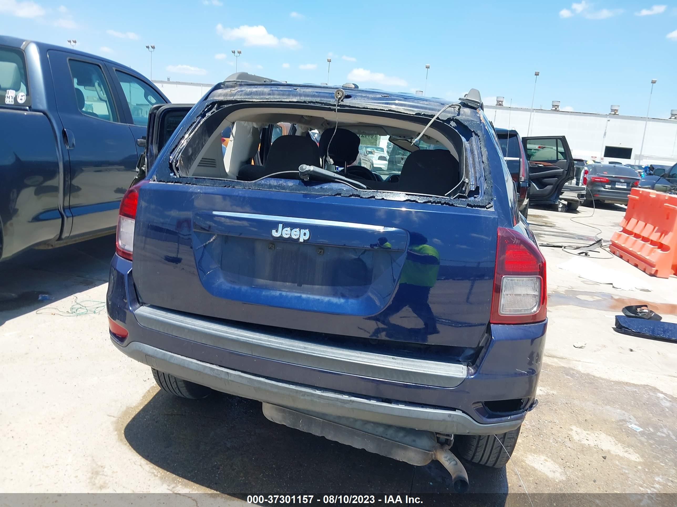 Photo 16 VIN: 1C4NJCBA8GD742787 - JEEP COMPASS 