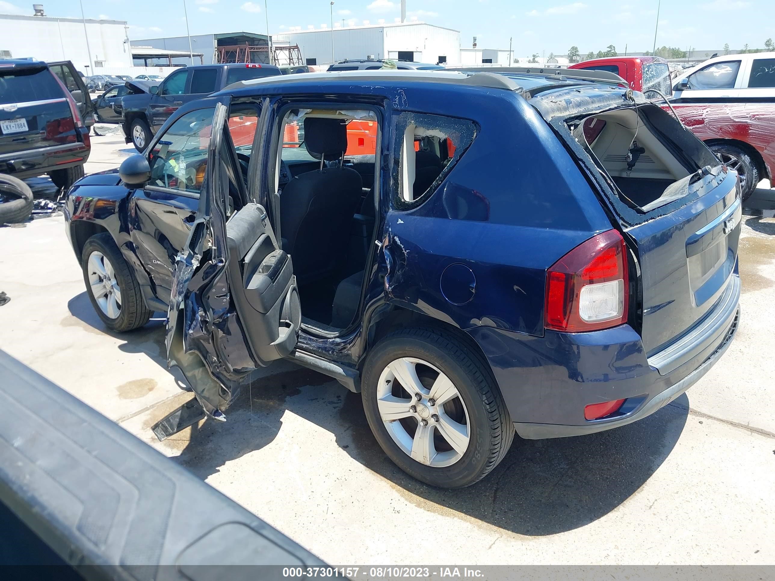 Photo 2 VIN: 1C4NJCBA8GD742787 - JEEP COMPASS 