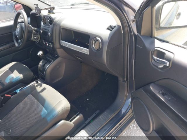 Photo 4 VIN: 1C4NJCBA9ED595361 - JEEP COMPASS 