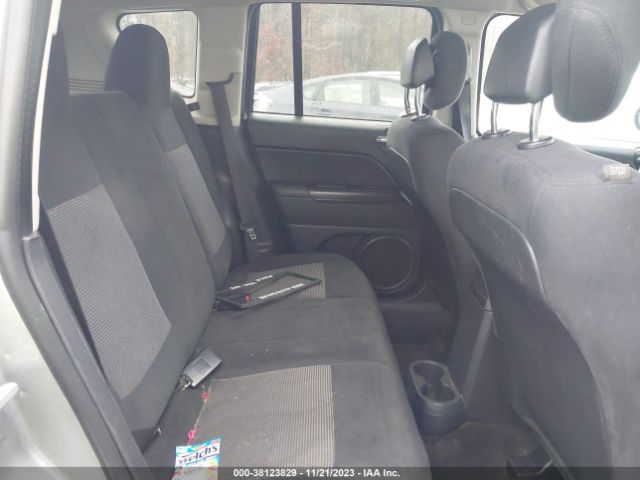 Photo 7 VIN: 1C4NJCBA9FD129835 - JEEP COMPASS 