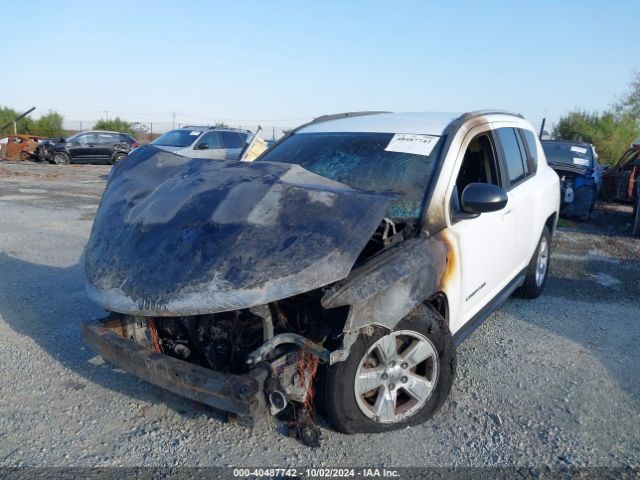 Photo 5 VIN: 1C4NJCBA9FD418472 - JEEP COMPASS 