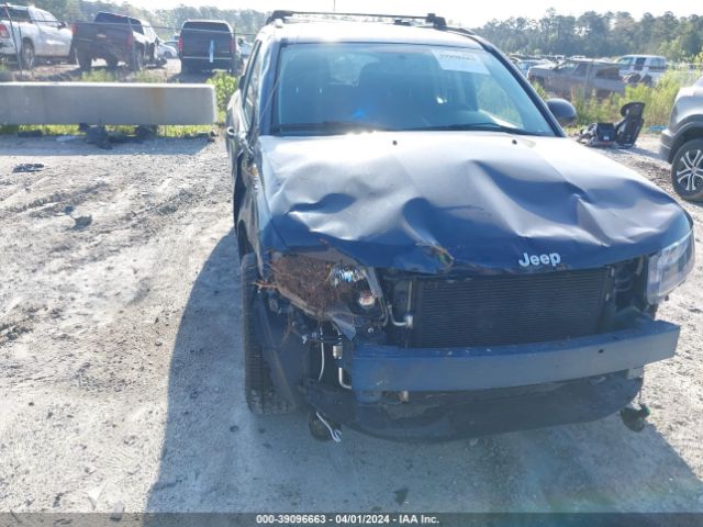 Photo 5 VIN: 1C4NJCBA9GD611836 - JEEP COMPASS 