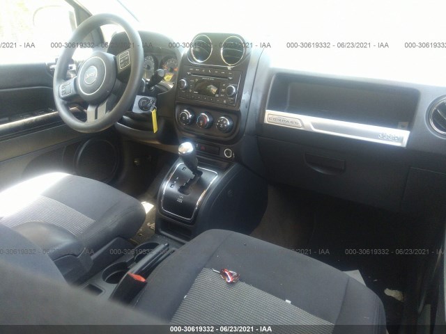 Photo 4 VIN: 1C4NJCBA9GD634081 - JEEP COMPASS 