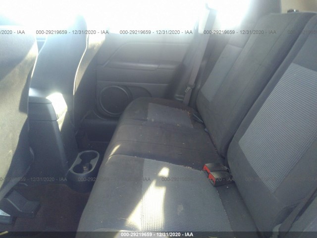 Photo 7 VIN: 1C4NJCBA9GD641256 - JEEP COMPASS 