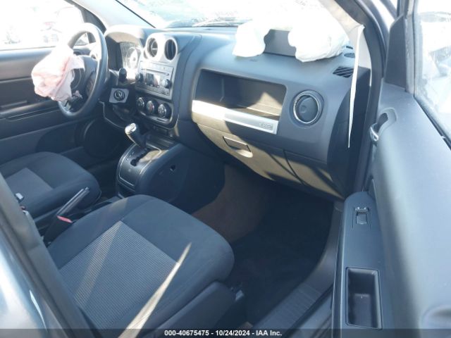 Photo 4 VIN: 1C4NJCBA9GD642701 - JEEP COMPASS 