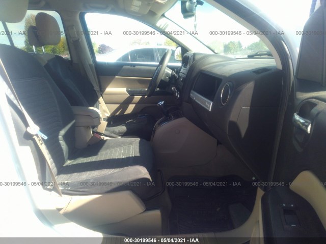 Photo 4 VIN: 1C4NJCBA9GD792307 - JEEP COMPASS 