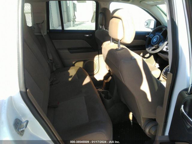 Photo 7 VIN: 1C4NJCBA9HD148145 - JEEP COMPASS 