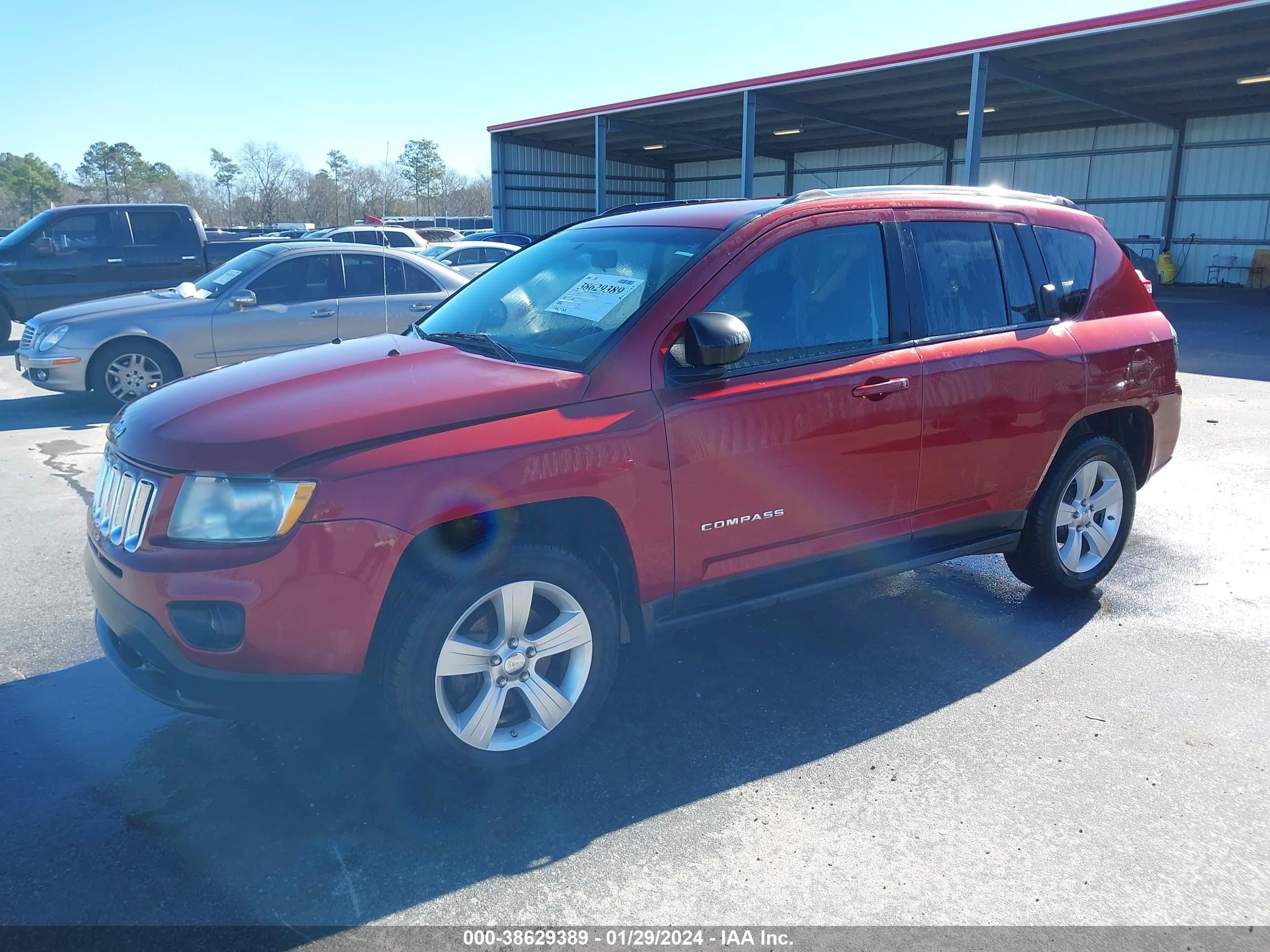 Photo 1 VIN: 1C4NJCBAXCD623553 - JEEP COMPASS 