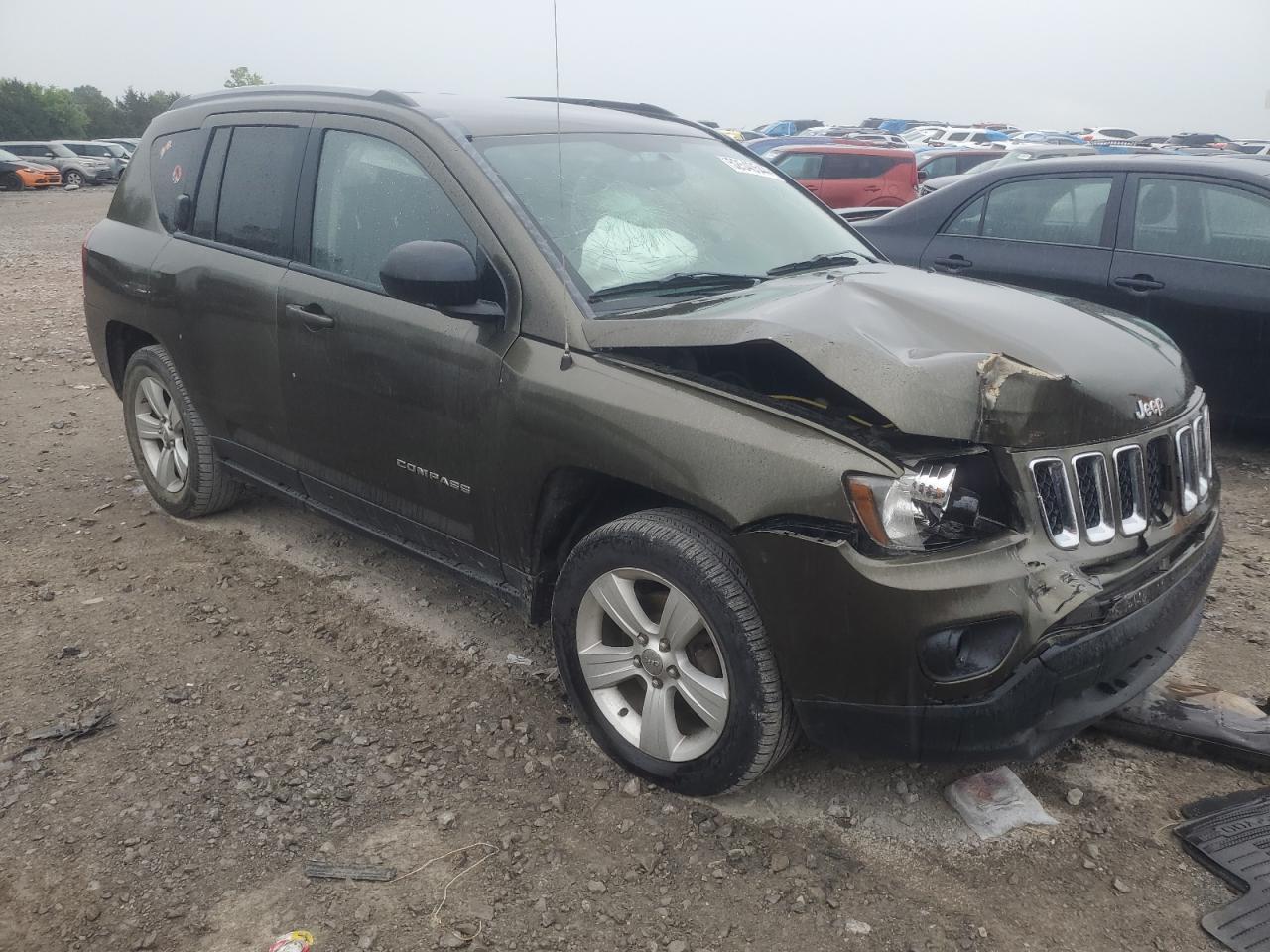 Photo 3 VIN: 1C4NJCBAXGD553302 - JEEP COMPASS 