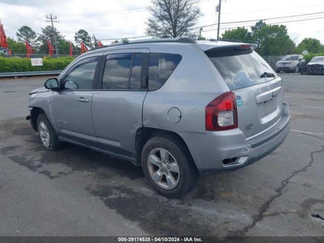 Photo 2 VIN: 1C4NJCBAXGD575106 - JEEP COMPASS 