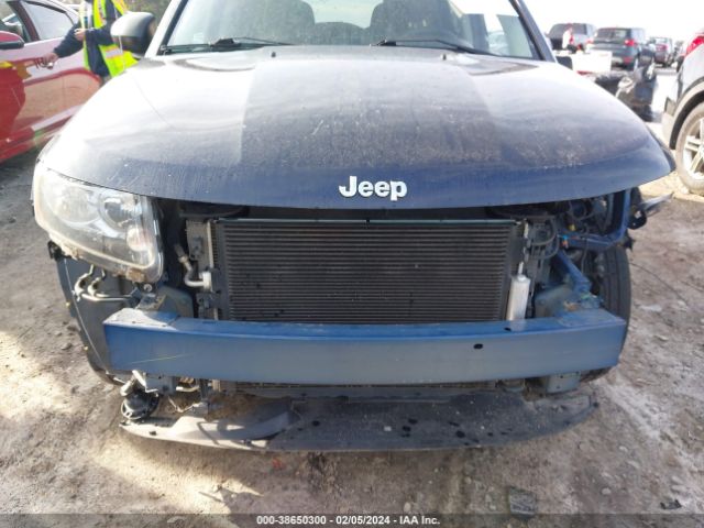 Photo 5 VIN: 1C4NJCBAXGD611067 - JEEP COMPASS 