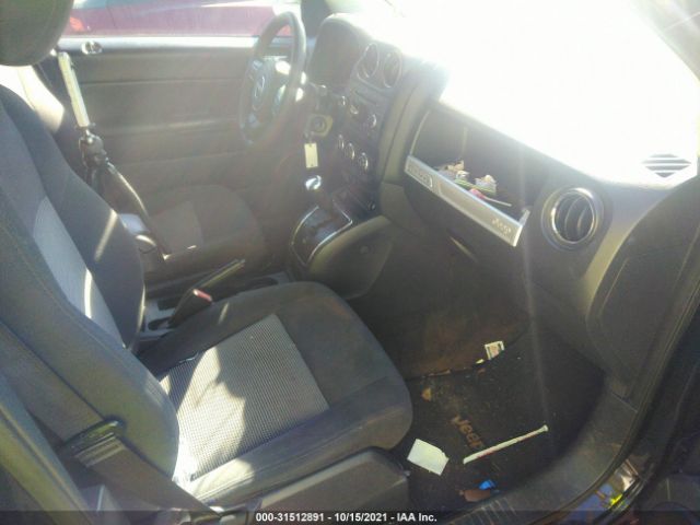 Photo 4 VIN: 1C4NJCBAXGD811639 - JEEP COMPASS 