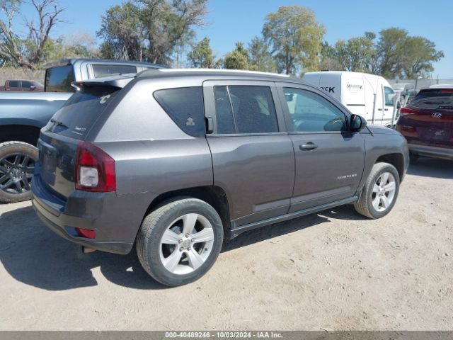 Photo 3 VIN: 1C4NJCBAXHD147067 - JEEP COMPASS 