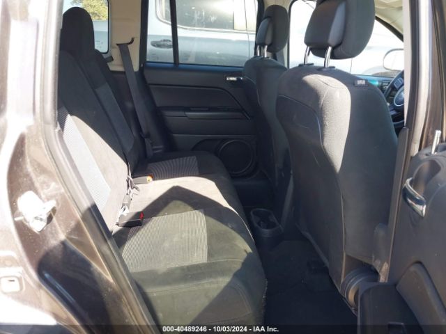 Photo 7 VIN: 1C4NJCBAXHD147067 - JEEP COMPASS 