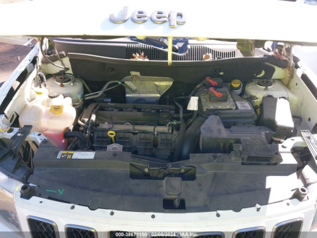 Photo 9 VIN: 1C4NJCBAXHD173362 - JEEP COMPASS 