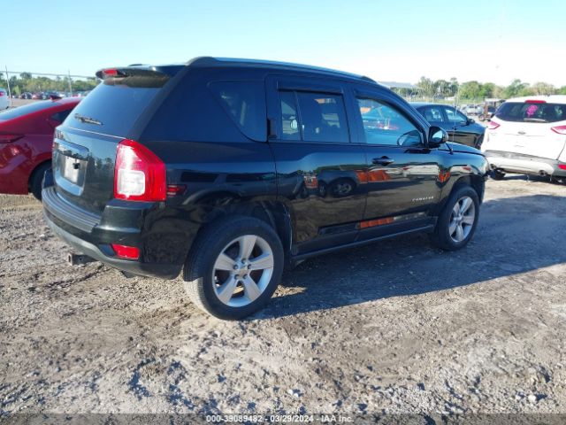 Photo 3 VIN: 1C4NJCBB0CD514897 - JEEP COMPASS 