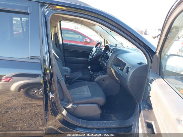 Photo 4 VIN: 1C4NJCBB0CD514897 - JEEP COMPASS 